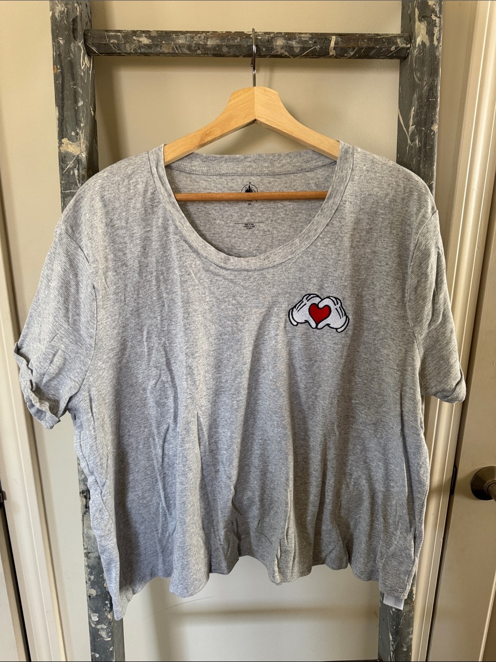 Women’s Disney Gray Heart Graphic Tee - Casual Short Sleeve Top